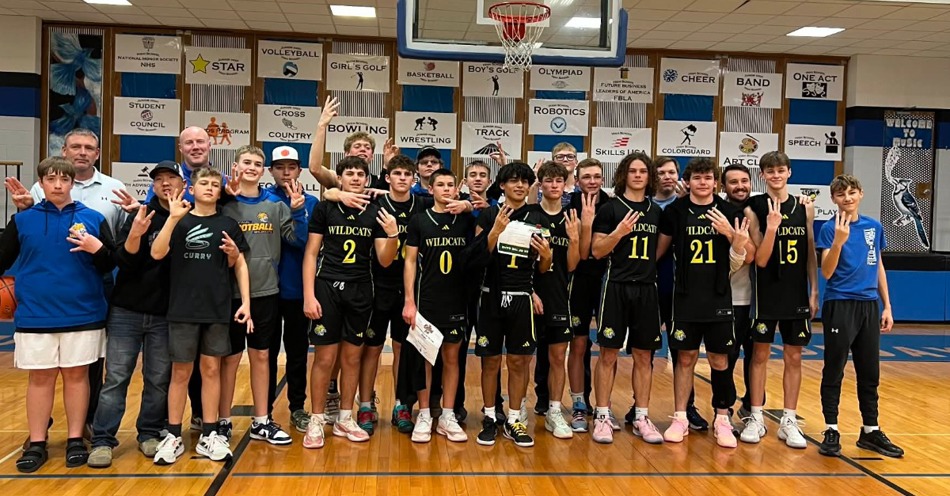 Wildcats sweep Blue Jays; Rojo,Boys set school record