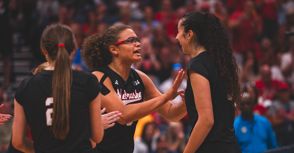 Huskers Reverse Sweep No. 7 Kentucky