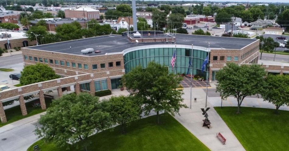 Grand Island City Hall (air)