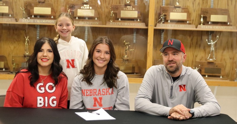 Krafka, Scheer, Hermesch, Arends, and Cole Sign To Play College Sports 